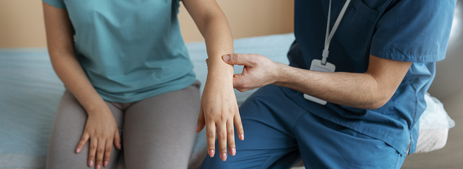 Carpal Tunnel Symptoms: How Physiotherapy in Werribee Can Reduce Wrist Pain